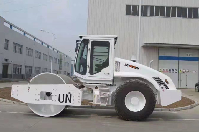 世界有我，山推助力聯合國維和任務。